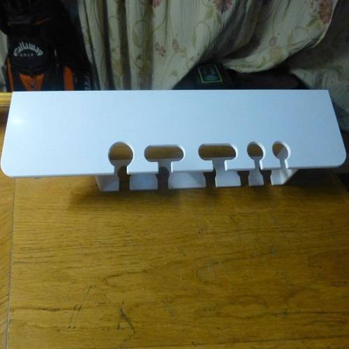 Caci Holder